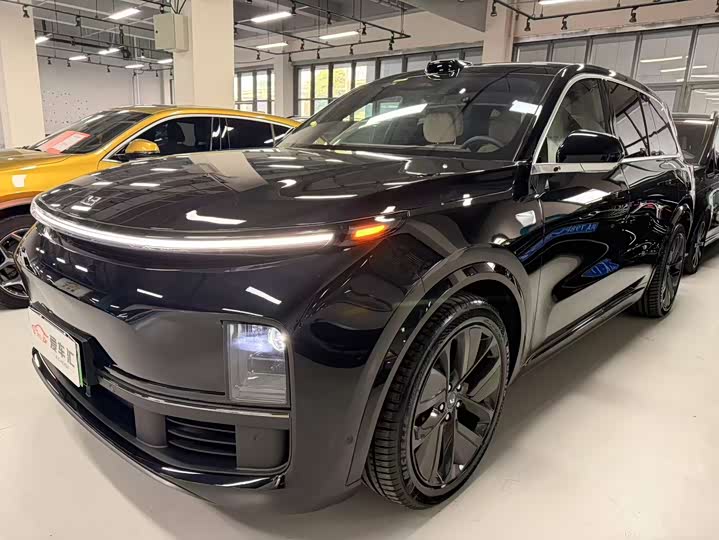 Фото 1 - LiXiang L9