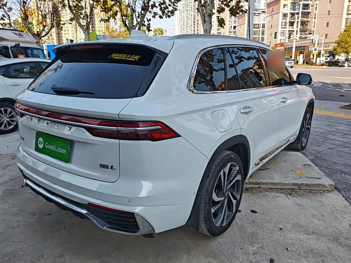 Фото 7 - Geely Monjaro