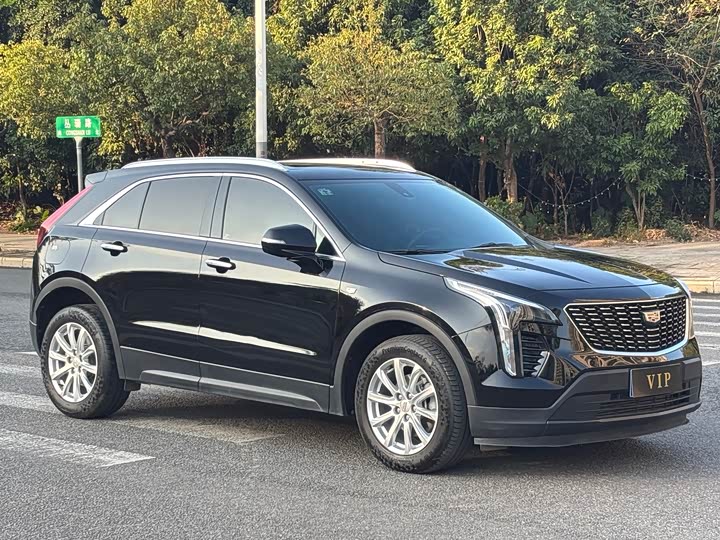 Фото 3 - Cadillac XT4