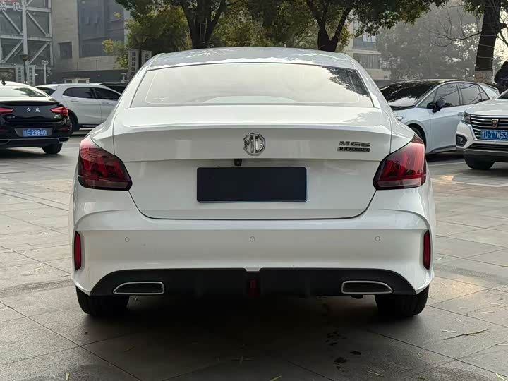 Фото 8 - MG Motor 5