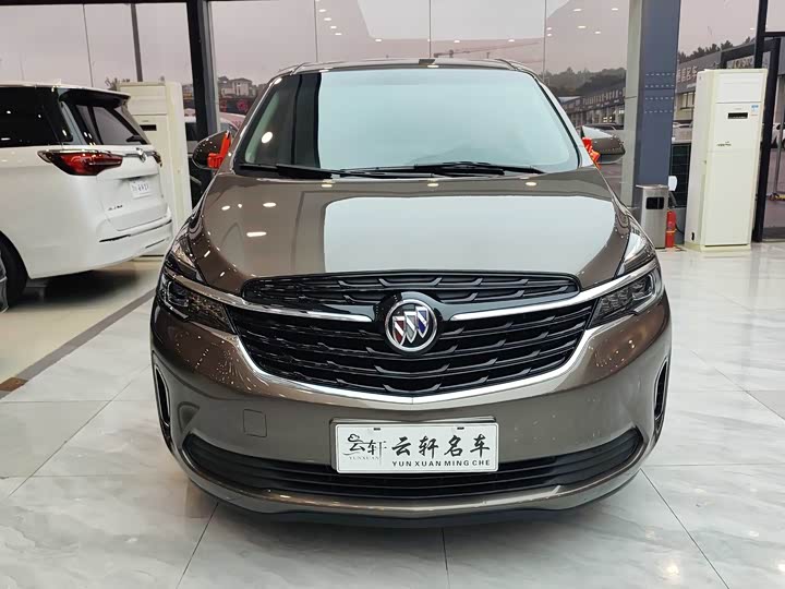 Фото 2 - Buick GL8 ES