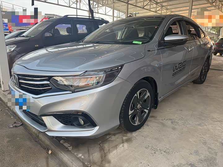 Фото 1 - Honda Envix