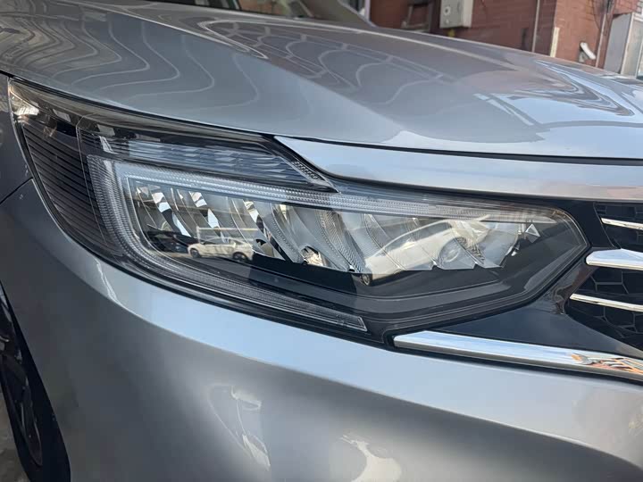 Фото 4 - Honda Envix