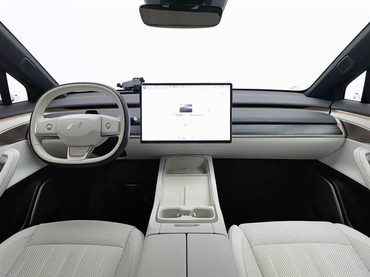 Фото 5 - Nio Onvo L60