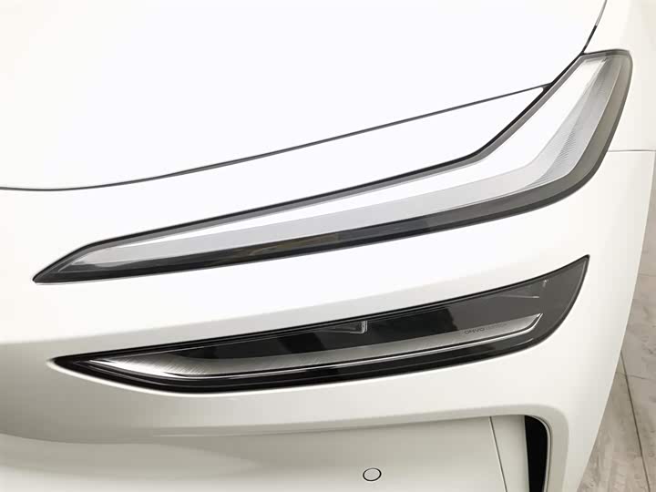 Фото 7 - Nio Onvo L60