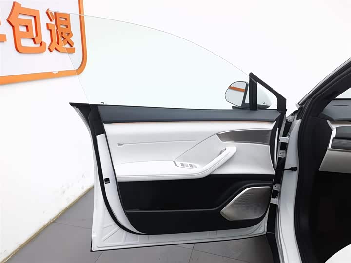 Фото 8 - Nio Onvo L60