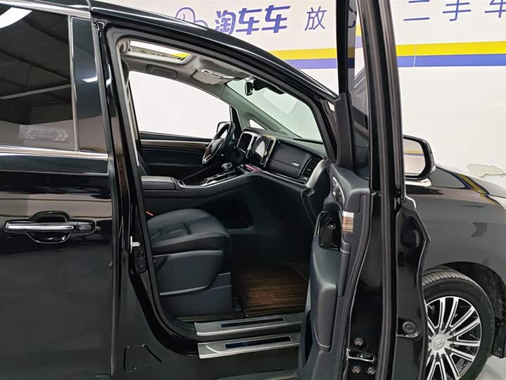 Фото 8 - GAC Trumpchi M8