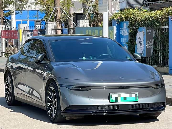 Фото 3 - Zeekr 007