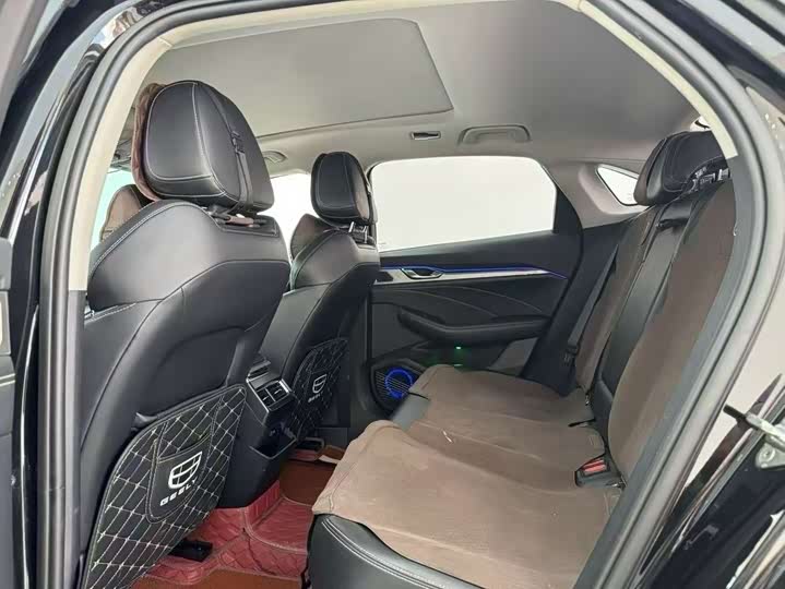 Фото 5 - Geely Preface