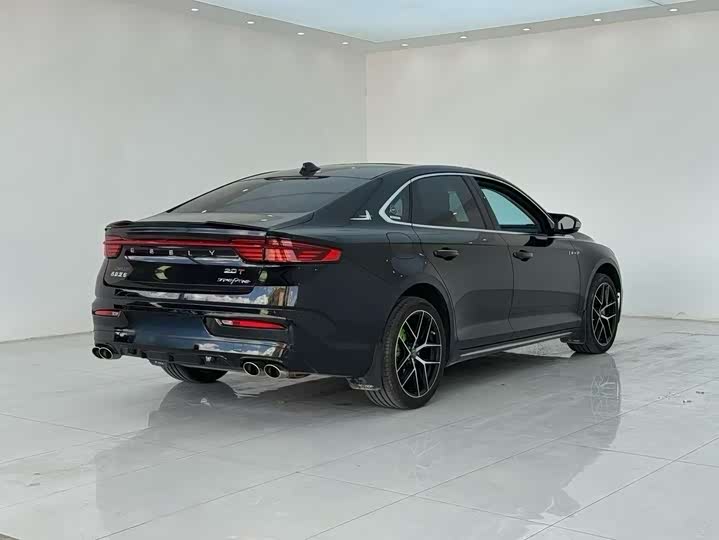 Фото 9 - Geely Preface