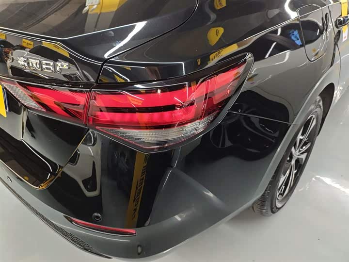 Фото 8 - Nissan Sylphy