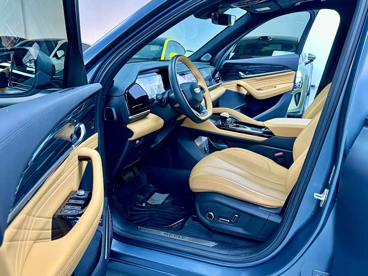 Фото 4 - Geely Monjaro L Hybrid