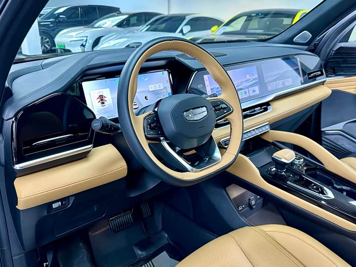 Фото 5 - Geely Monjaro L Hybrid