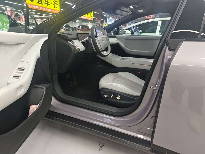 Фото 5 - XPeng F57