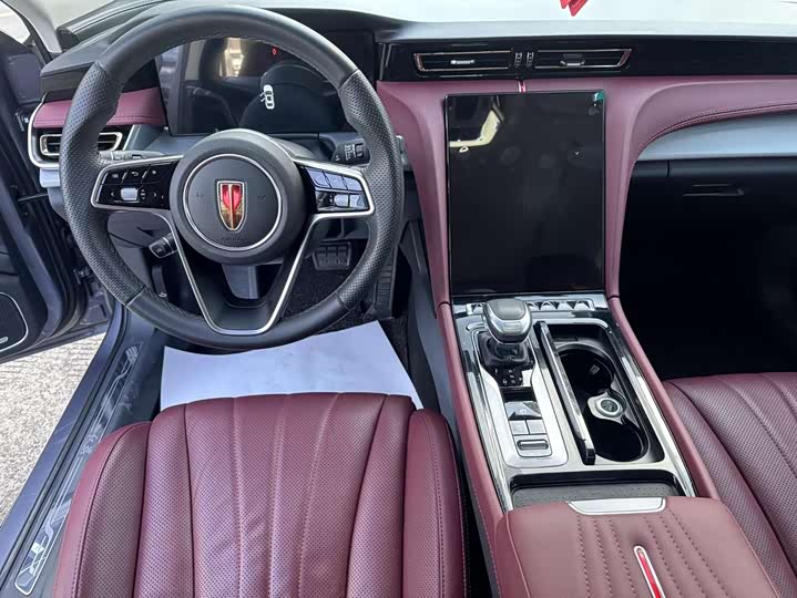 Фото 8 - Hongqi H5