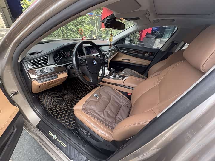 Фото 9 - Geely Galaxy E5