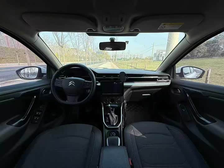 Фото 5 - Citroen C3-XR