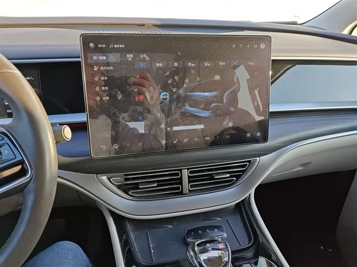 Фото 5 - Denza D9