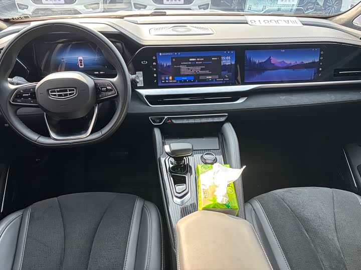 Фото 8 - Geely Monjaro