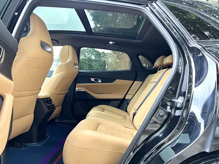 Фото 8 - Changan UNI-K