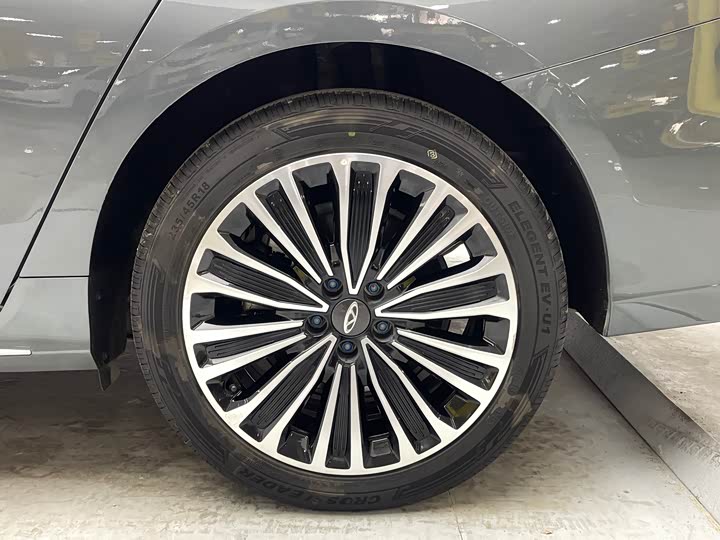 Фото 6 - Chery Fulwin A8L