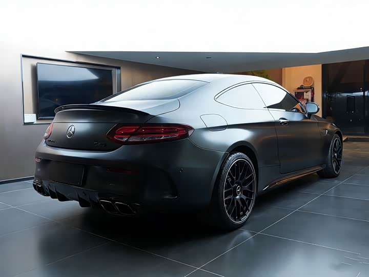 Фото 9 - Mercedes-Benz C-Class AMG