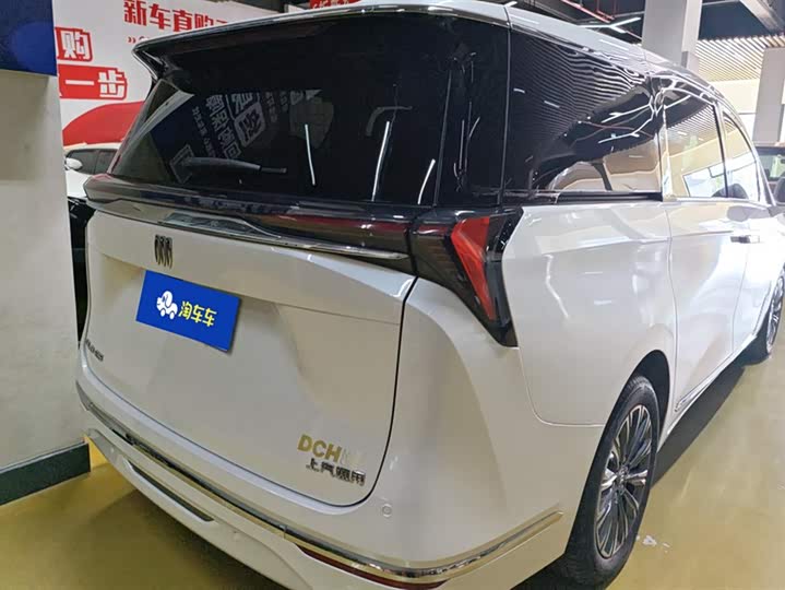 Фото 3 - Buick GL8 ES