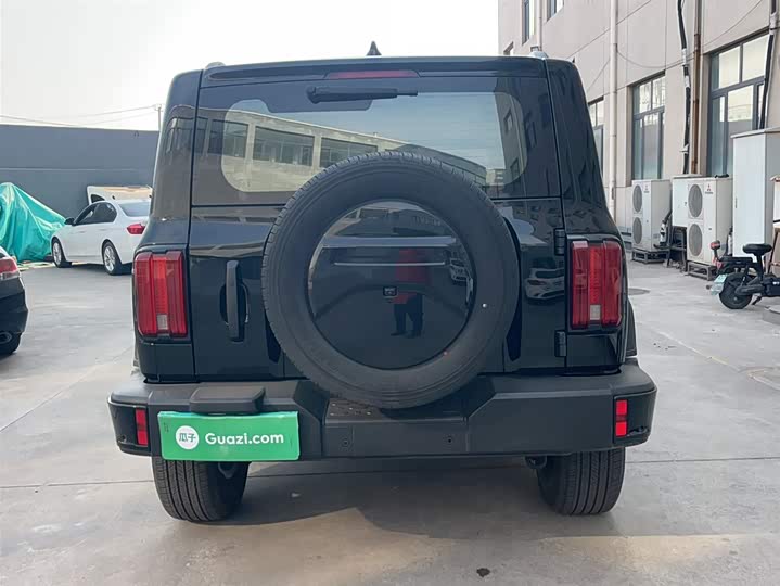 Фото 9 - Tank 300