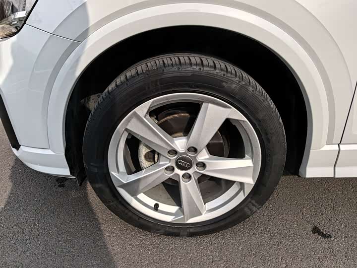 Фото 5 - Audi Q2L