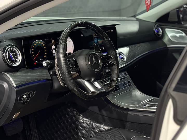 Фото 8 - Mercedes-Benz CLS-Class