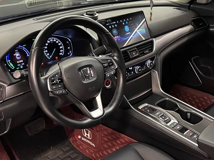 Фото 7 - Honda Accord