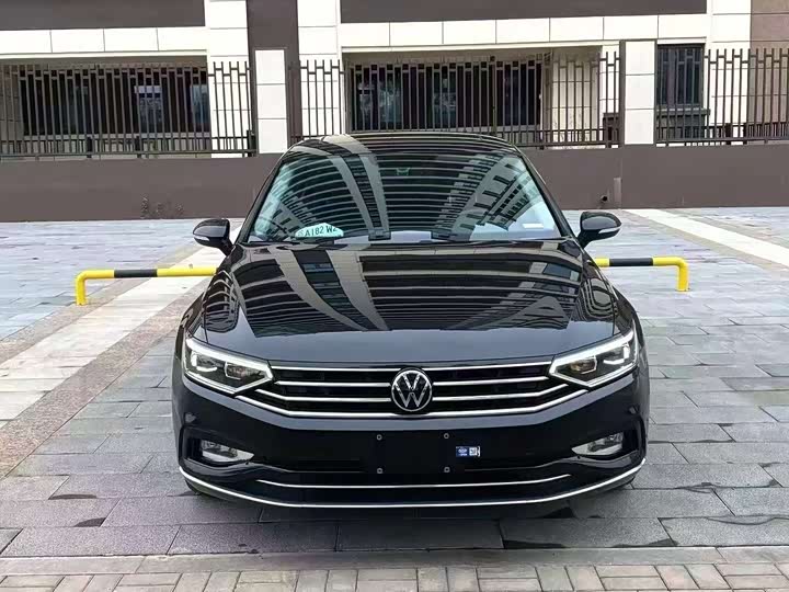 Фото 2 - Volkswagen Magotan