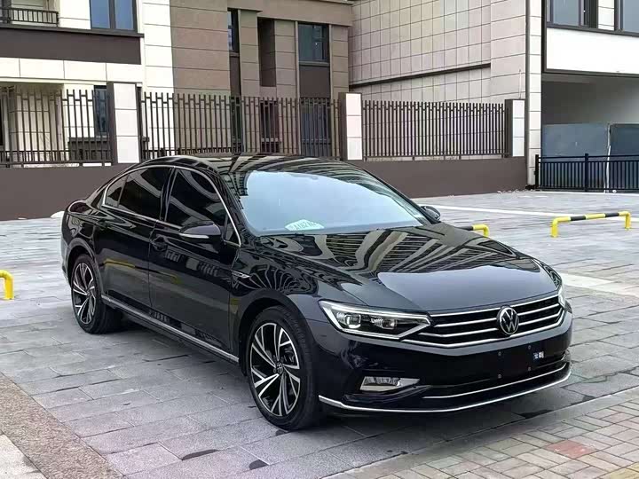 Фото 3 - Volkswagen Magotan