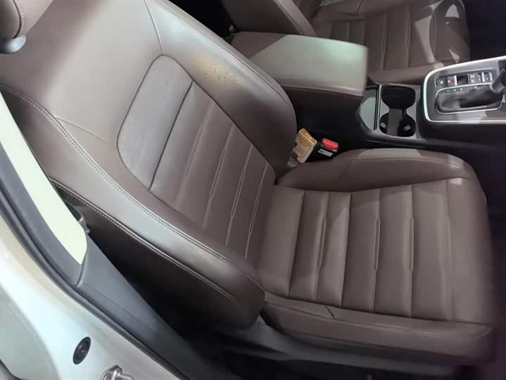 Фото 8 - Honda CR-V