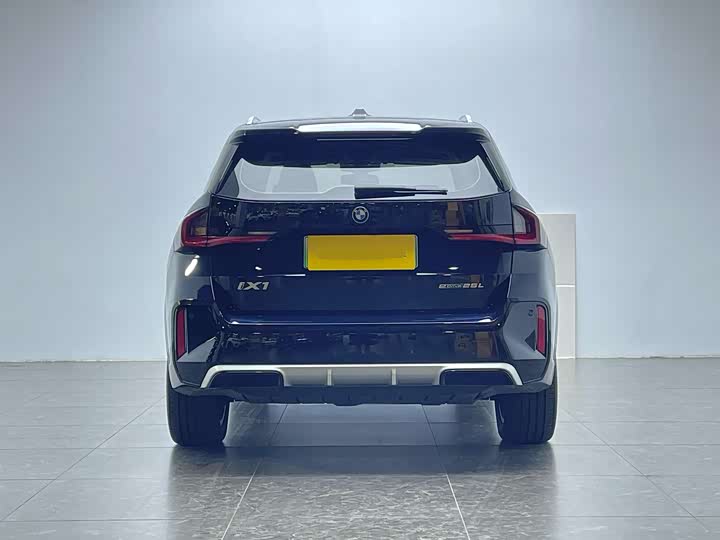 Фото 4 - BMW iX1