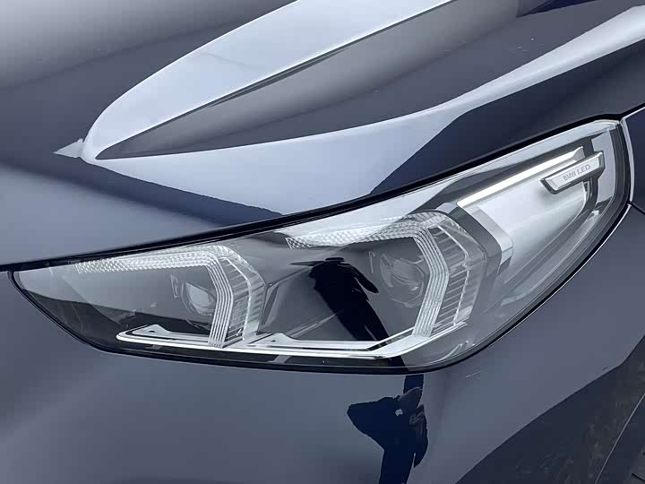 Фото 8 - BMW iX1