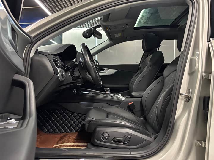 Фото 7 - Audi A4L