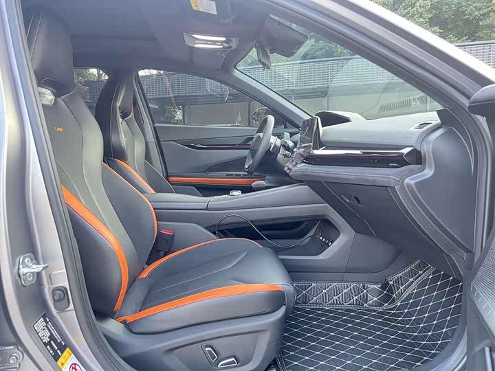 Фото 6 - Changan UNI-V