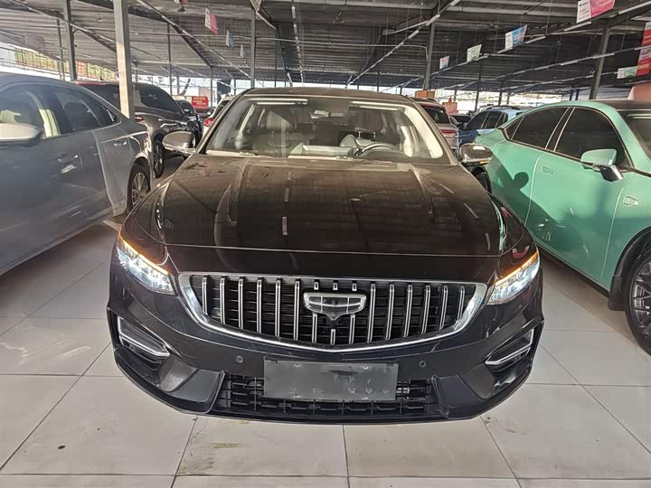 Фото 3 - Geely Preface