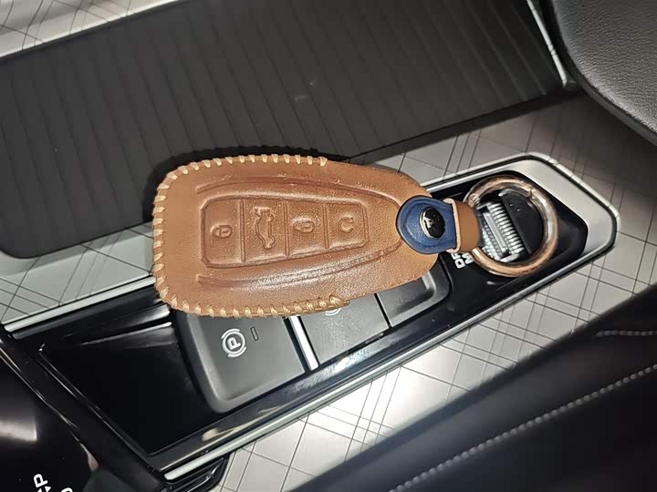 Фото 9 - Geely Preface