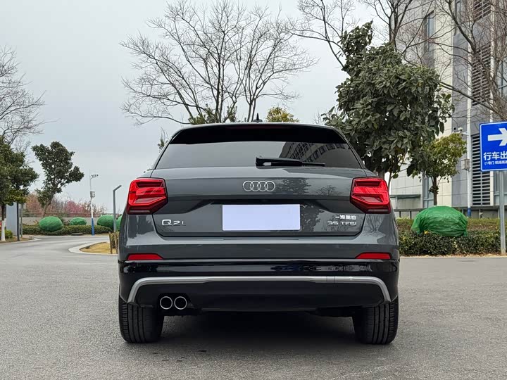 Фото 5 - Audi Q2L