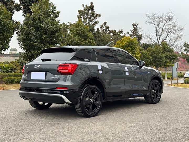 Фото 7 - Audi Q2L