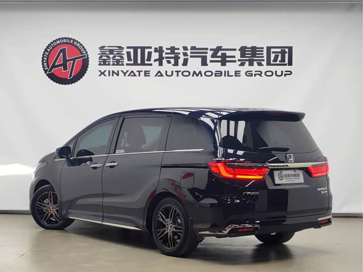 Фото 3 - Honda Odyssey