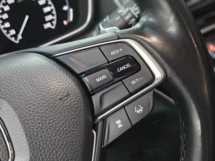 Фото 5 - Honda Odyssey