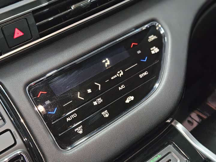 Фото 8 - Honda Odyssey