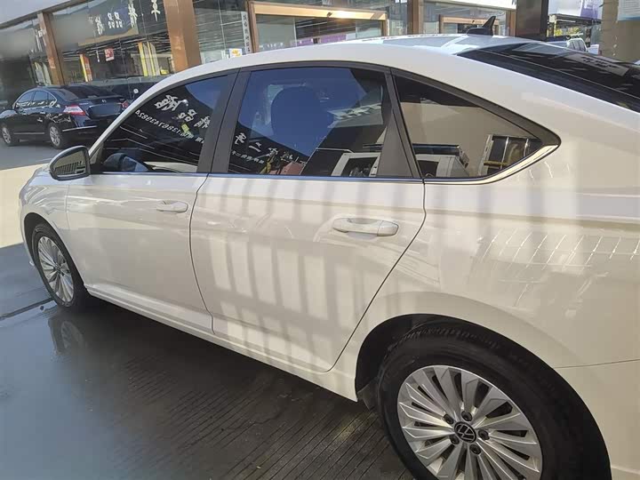 Фото 5 - Volkswagen Lavida