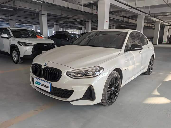 Фото 1 - BMW 1 Series