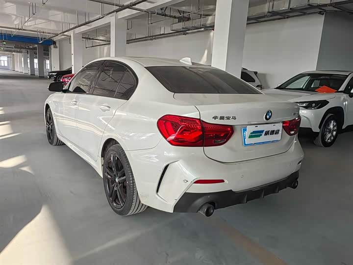 Фото 4 - BMW 1 Series