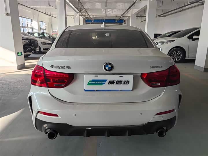 Фото 5 - BMW 1 Series