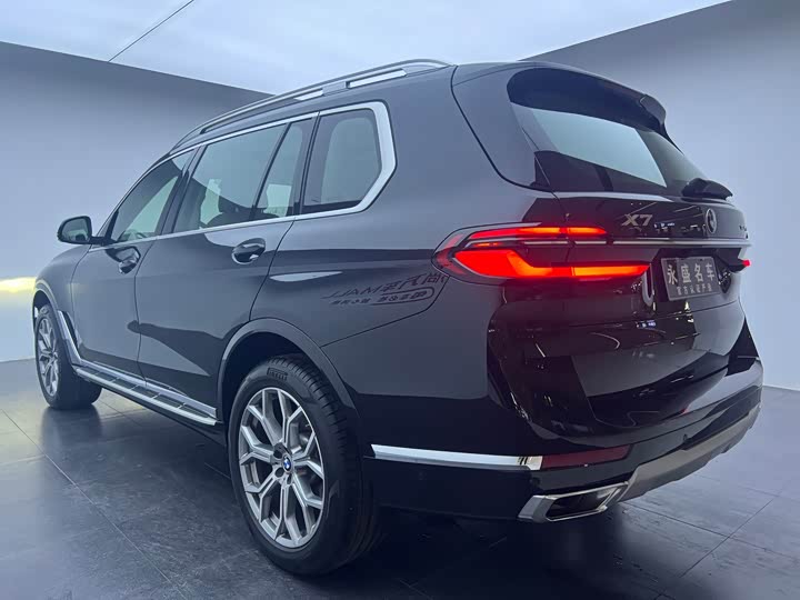 Фото 6 - BMW X7
